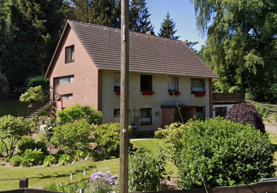 Zweifamilienhaus mit großem Eigentumsgrundstück im Nienburger Außenbereich