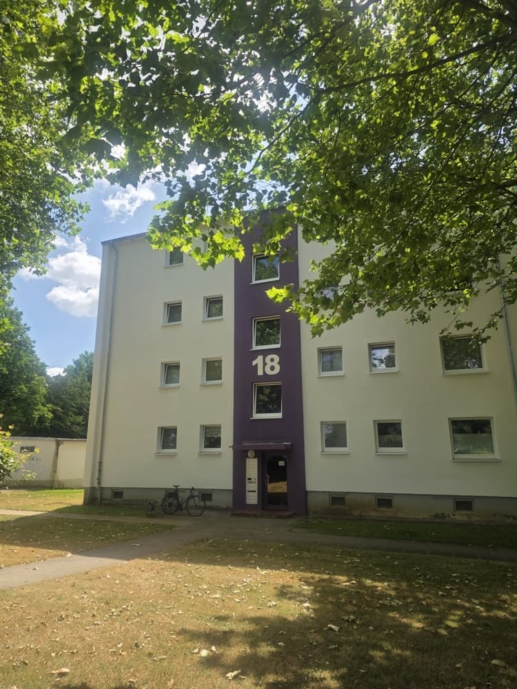 !!! voll sanierte Eigentumswohnung in gepflegter Anlage !!!